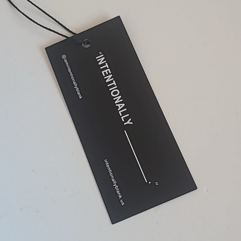 INTENTIONALLY BLANK Apres Slipper. NEW IN ORIGINAL
PACKAGING. Size 6. - Picture 9 of 9